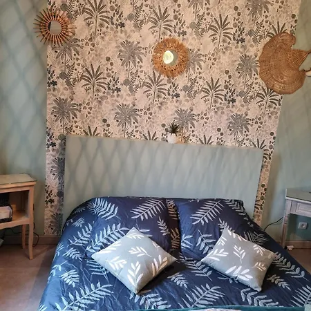 Au Calme Proche De La Nature Privatunterkunft